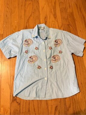 Jane Ashley Light Blue Short-Sleeve Button-Down Shirt with Multicolor Embroidery